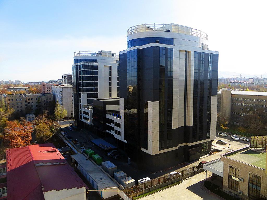 Bishkek Flatlux Apartments ภายนอก รูปภาพ