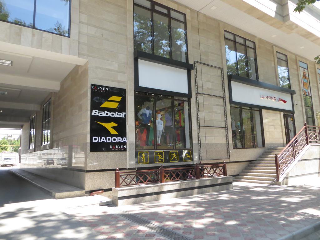 Bishkek Flatlux Apartments ภายนอก รูปภาพ
