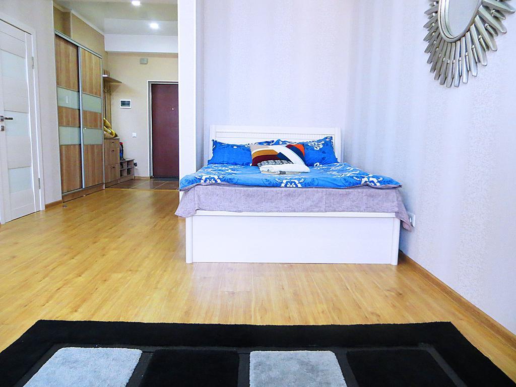 Bishkek Flatlux Apartments ภายนอก รูปภาพ