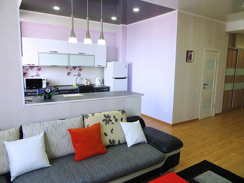 Bishkek Flatlux Apartments ภายนอก รูปภาพ